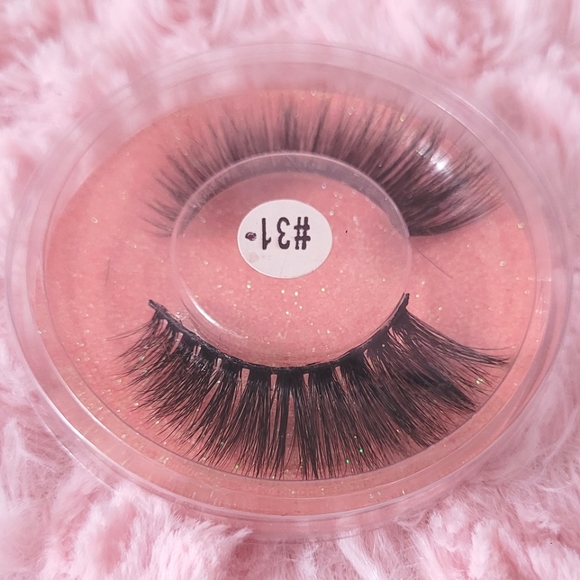 ✨️2 Sets of 3D False Eyelashes - Picture 6 of 13